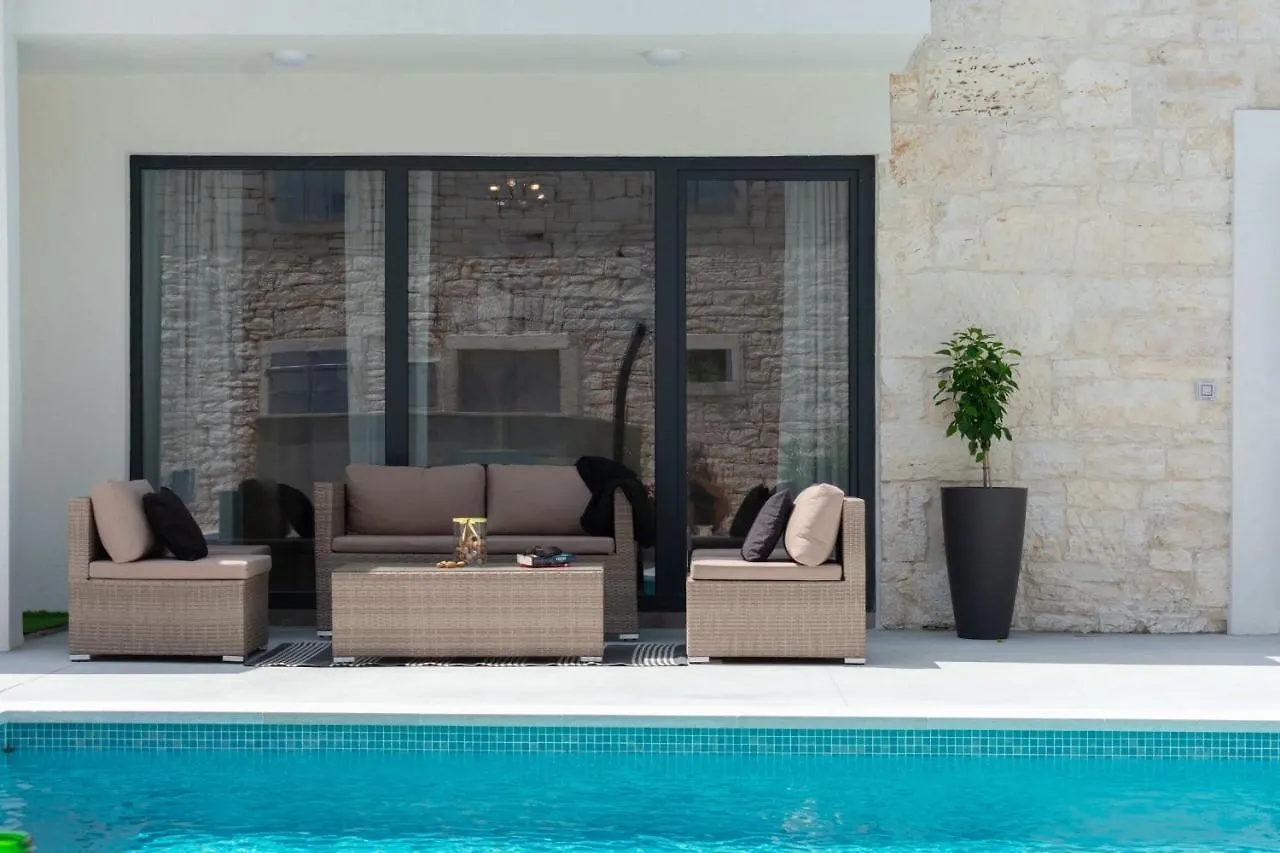Kringa Villa Simone - Designer - Modern & Heritage Mix - Enclosed - Office קרואטיה