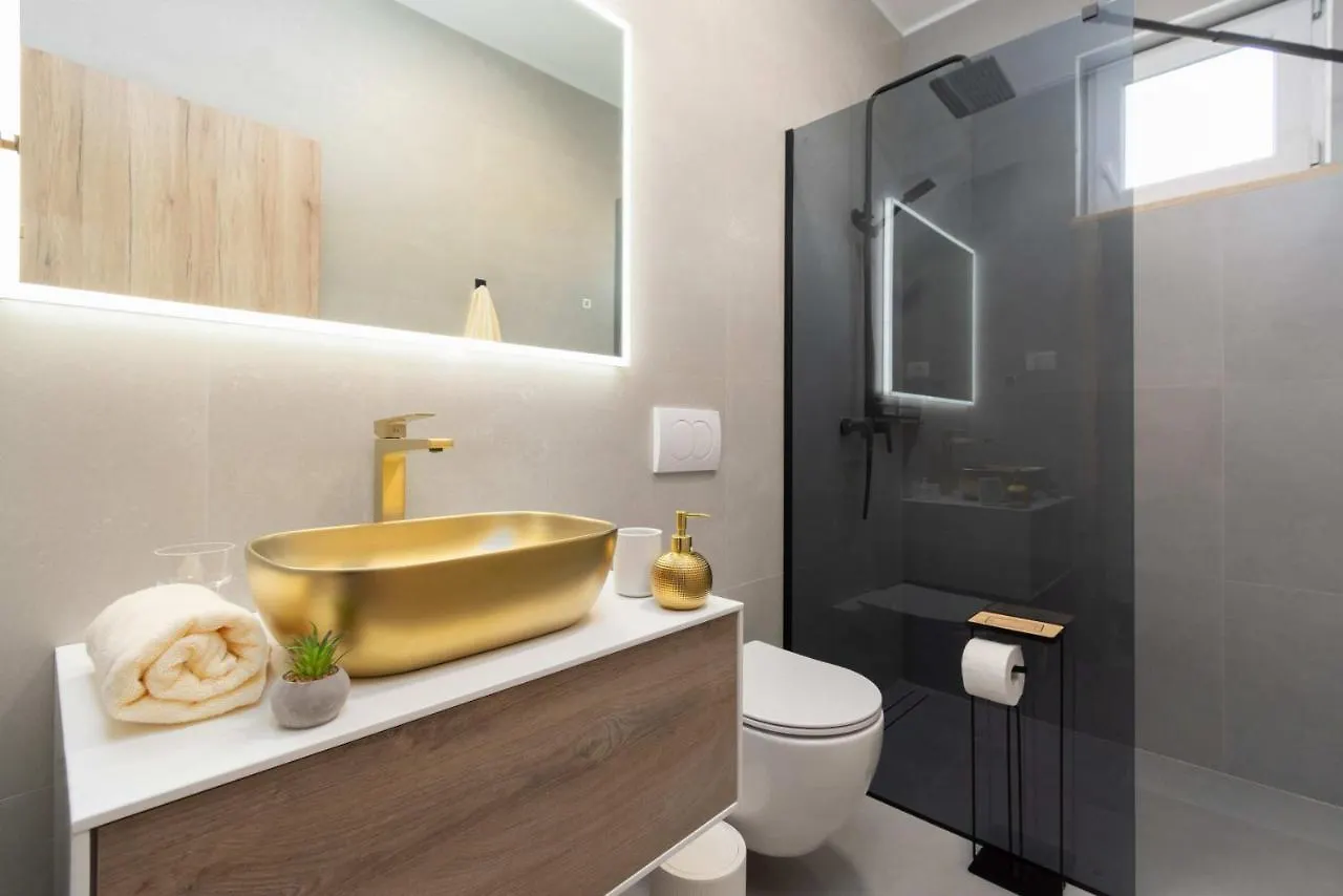 Kringa Villa Simone - Designer - Modern & Heritage Mix - Enclosed - Office