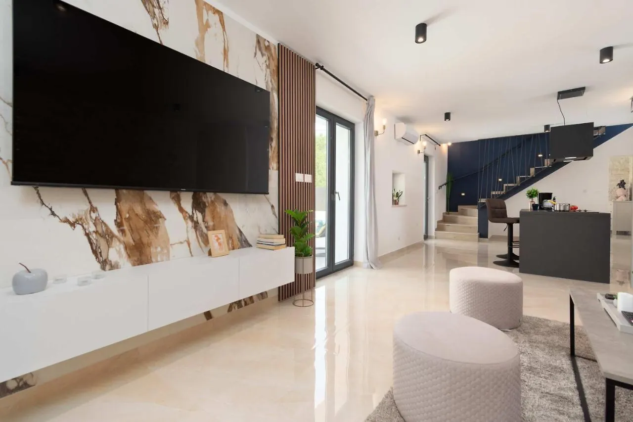 Kringa Villa Simone - Designer - Modern & Heritage Mix - Enclosed - Office קרואטיה