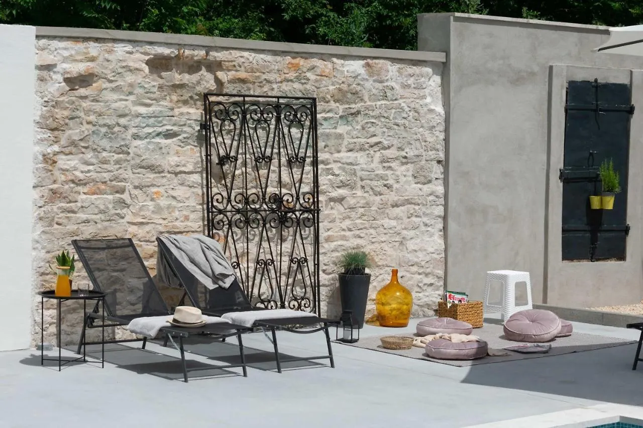 Kringa Villa Simone - Designer - Modern & Heritage Mix - Enclosed - Office