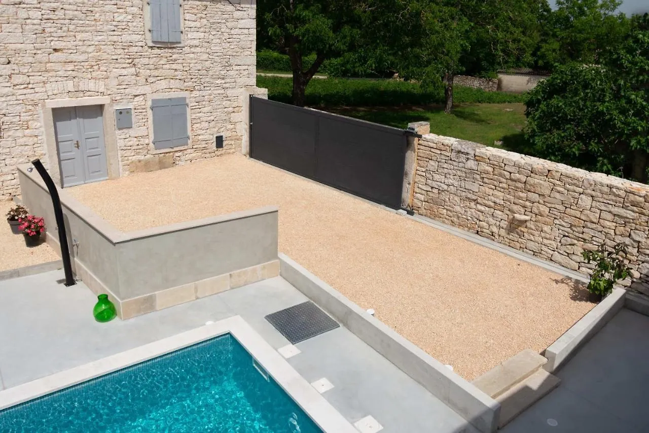 Kringa Villa Simone - Designer - Modern & Heritage Mix - Enclosed - Office