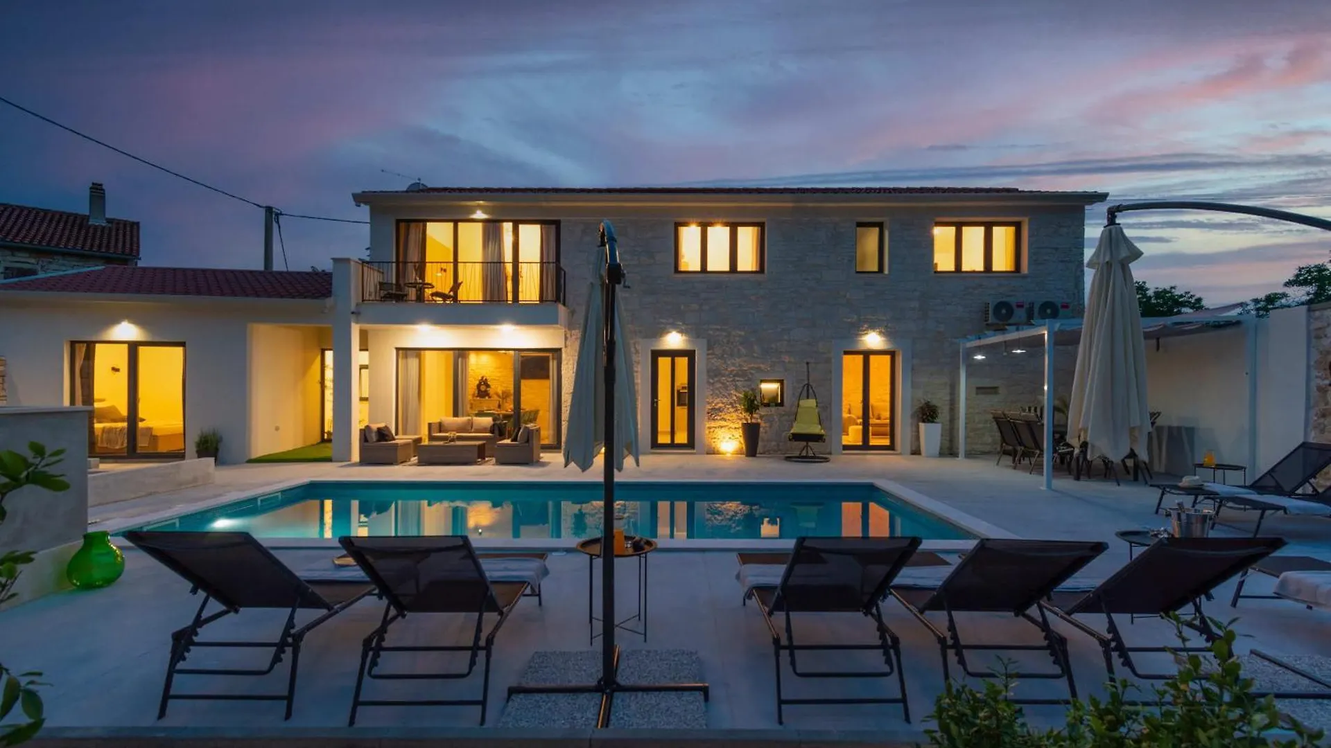 Kringa Villa Simone - Designer - Modern & Heritage Mix - Enclosed - Office קרואטיה